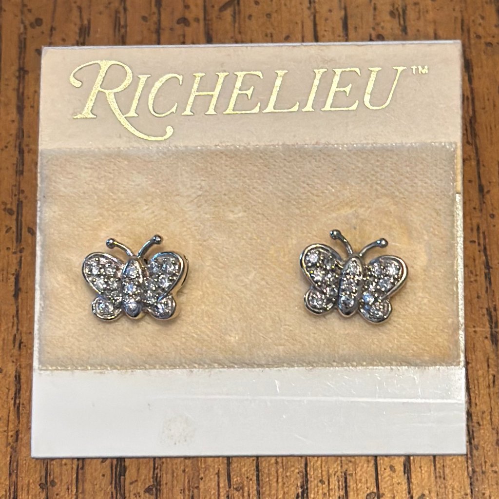 Vintage Richelieu Butterfly Earrings 8$